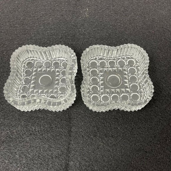 Fun Shaped Pressed Glass Trinket Box - Picture 3 of 4